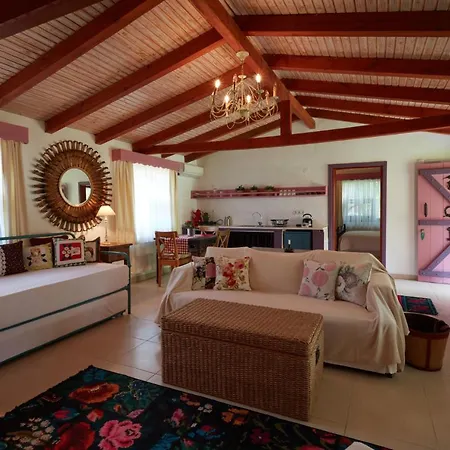 Dachas Cove 酒店 阿瓦