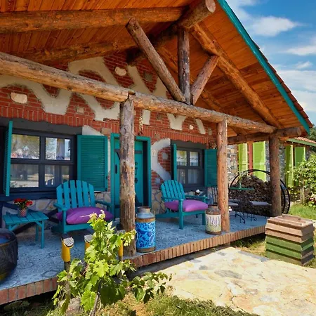 Dachas Cove Hotel