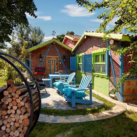 Hotel Dachas Cove